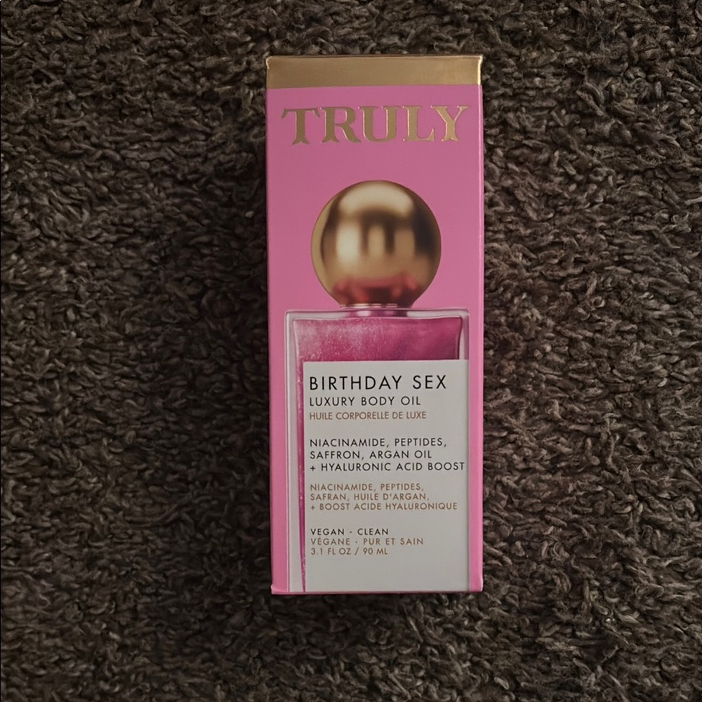 TRULY Luxury Body Oil